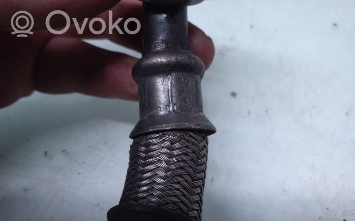 Volkswagen Touran I Tubo flessibile mandata olio del turbocompressore turbo 038145736C