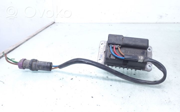 Audi A6 S6 C4 4A Résistance moteur de ventilateur de chauffage 4A0820521A