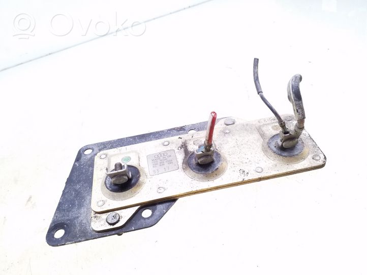 Audi 80 90 S2 B4 Coolant fan relay 4A0959493A