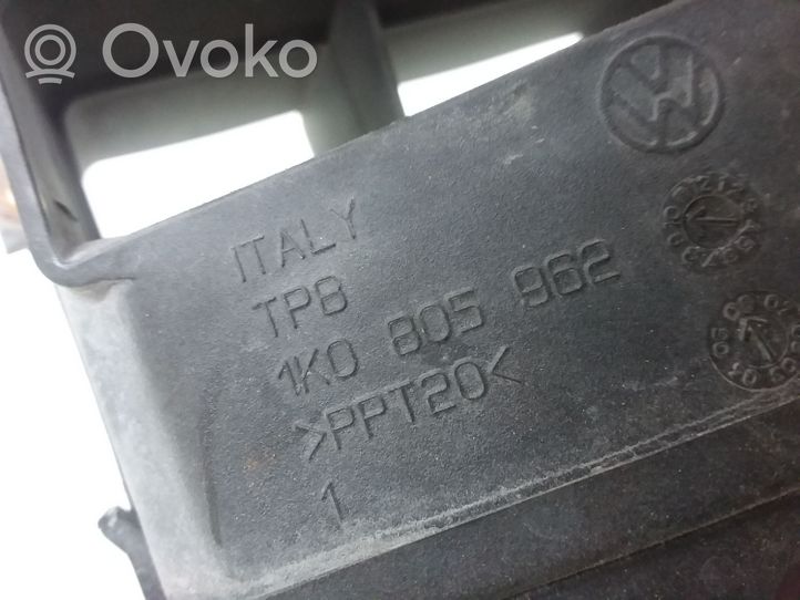 Audi A3 S3 A3 Sportback 8P Część rury dolotu powietrza 1K0805971C