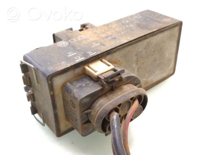 Volkswagen Golf III Coolant fan relay 357919506D