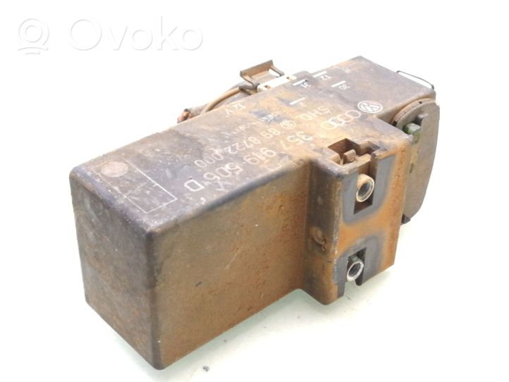 Volkswagen Golf III Coolant fan relay 357919506D