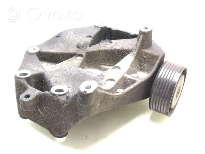 Opel Vectra C Staffa di montaggio del compressore dell’A/C 55210423