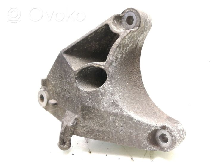Opel Vectra C Gearbox mounting bracket 13178661