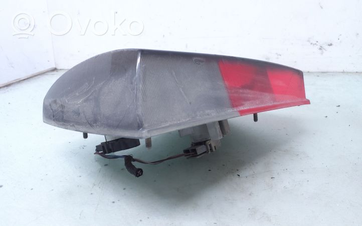 Audi 80 90 S2 B4 Luci posteriori del portellone del bagagliaio 8A0945093