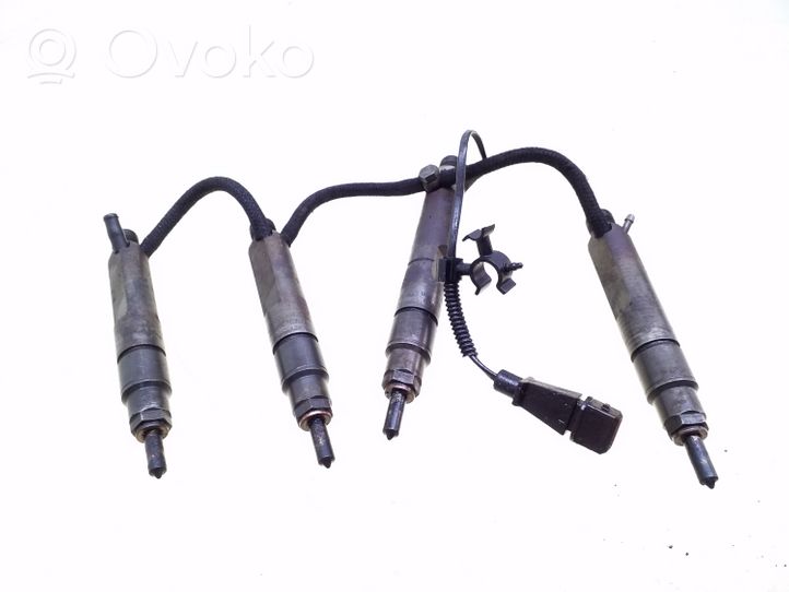 Volkswagen Golf IV Kit d'injecteurs de carburant 028130201T