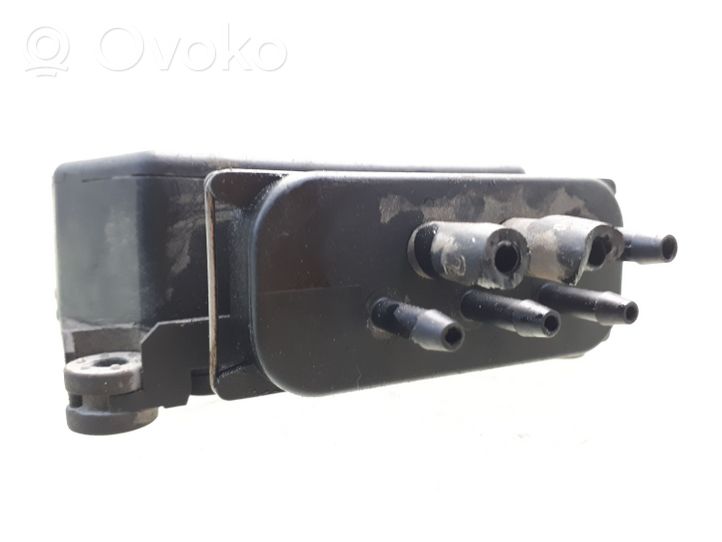 Volkswagen PASSAT B6 Turboahtimen magneettiventtiili 6Q0131075