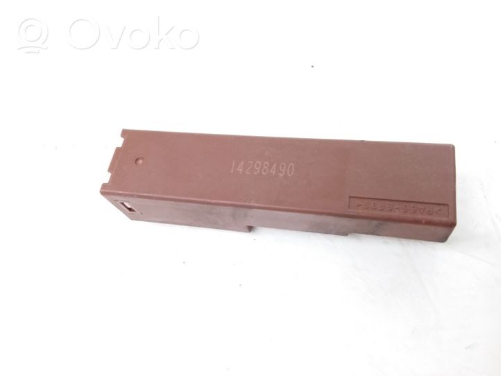 Toyota Auris E180 Interjero komforto antena 14298490