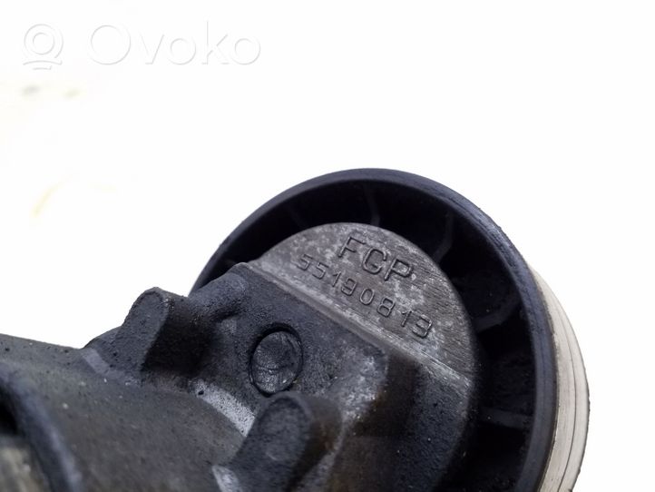 Opel Astra H Napinacz paska wielorowkowego / Alternatora 55190813