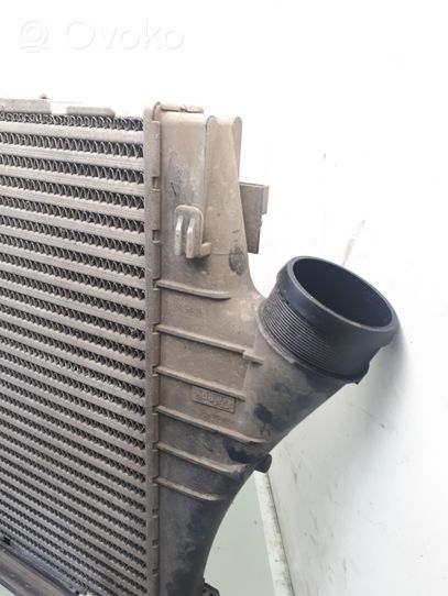 Opel Vectra C Chłodnica powietrza doładowującego / Intercooler 13183782