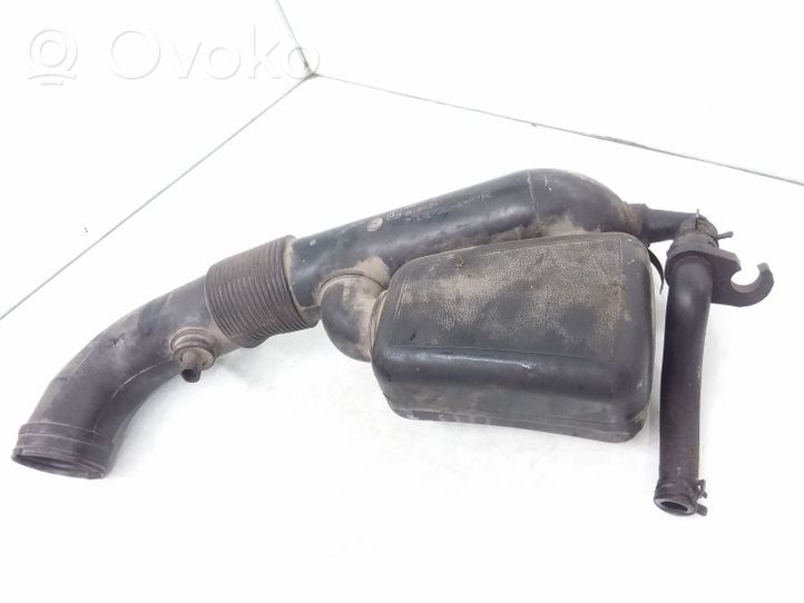 Opel Vectra B Air intake duct part 90572422