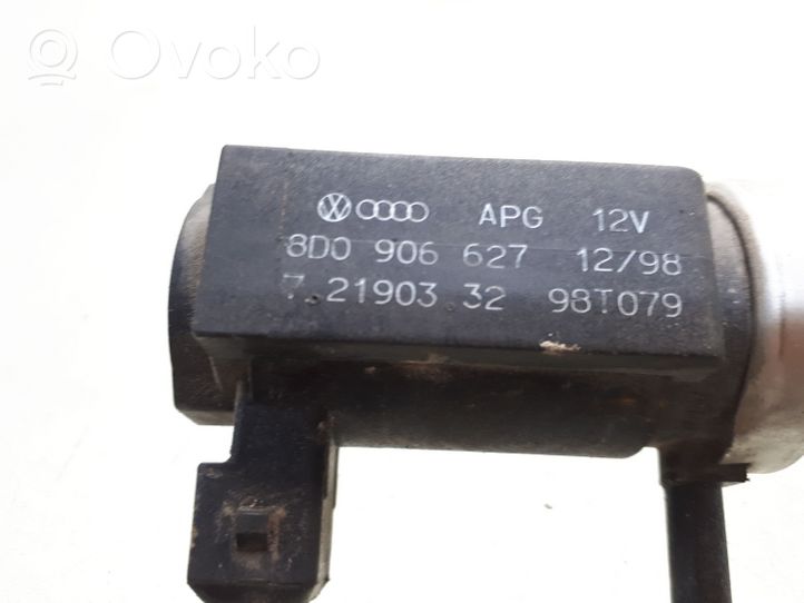 Audi A4 S4 B5 8D Electrovanne Soupape de Sûreté / Dépression 8D0906627