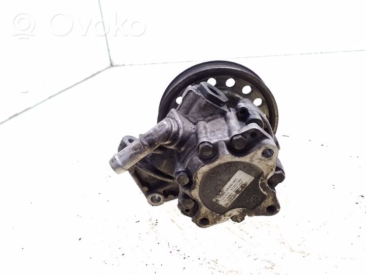 Volvo XC70 Pompe de direction assistée 6G923A696MD