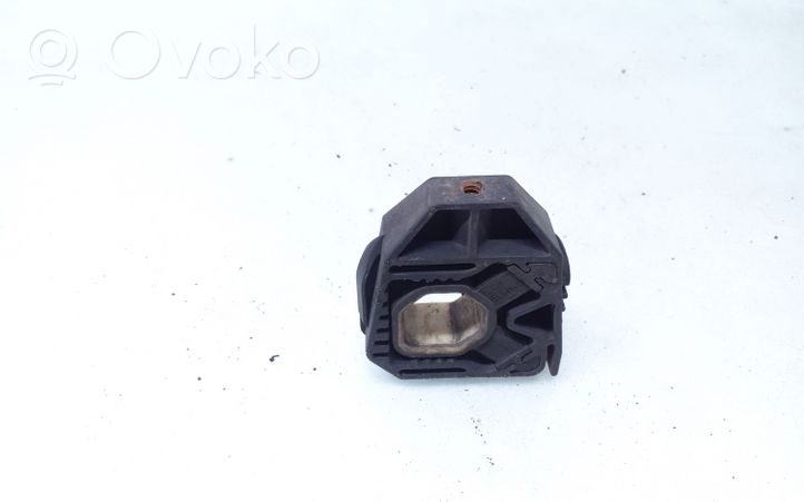 Volkswagen Golf V Staffa di montaggio del radiatore 1Z0121867A