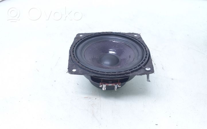 BMW 5 E39 Parcel shelf speaker 8352687