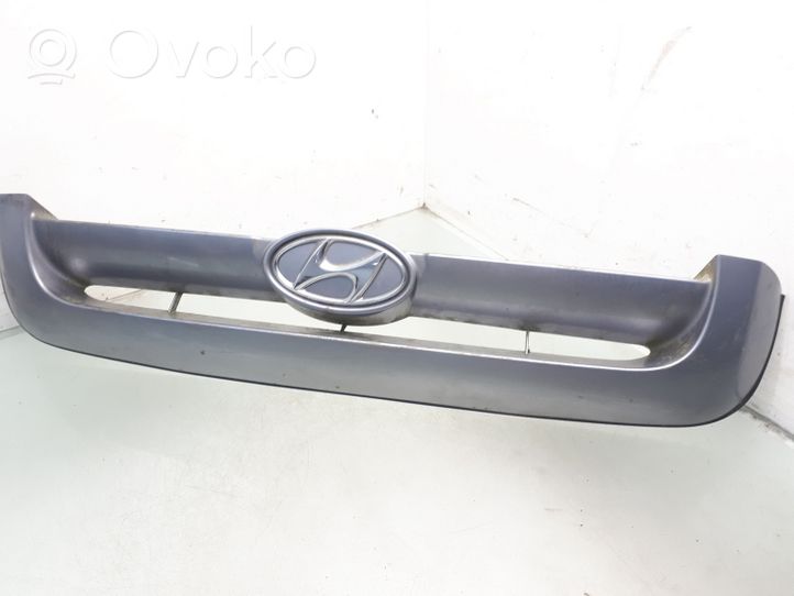 Hyundai Santa Fe Etupuskurin ylempi jäähdytinsäleikkö 8635126700