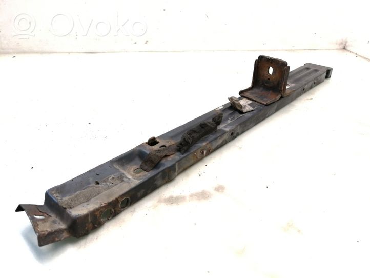 KIA Sorento Radiator mount bracket 