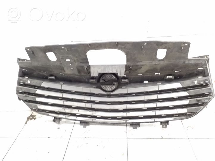 Opel Vivaro Front bumper upper radiator grill 93450928