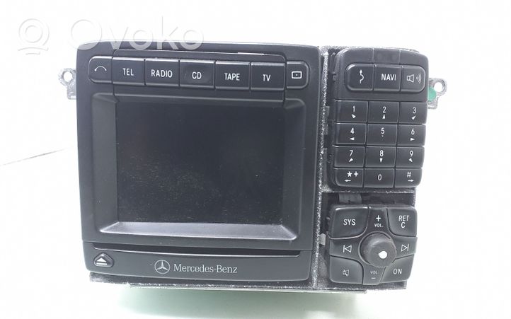 Mercedes-Benz S W220 Panel / Radioodtwarzacz CD/DVD/GPS A2208203489