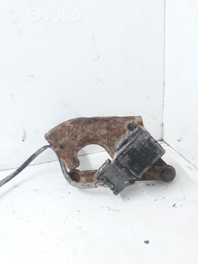 Mercedes-Benz S W220 Rear air suspension level height sensor A0105427617