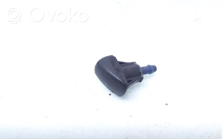 Hyundai Santa Fe Windshield washer spray nozzle 