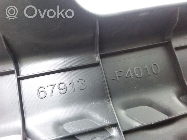 Toyota C-HR Copertura del rivestimento del sottoporta anteriore 67913F4010