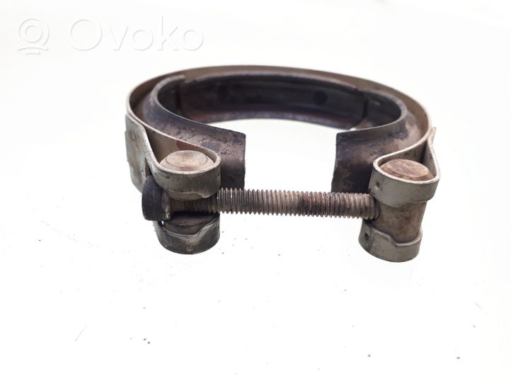 Volkswagen PASSAT B6 Muffler pipe connector clamp 1K0253725