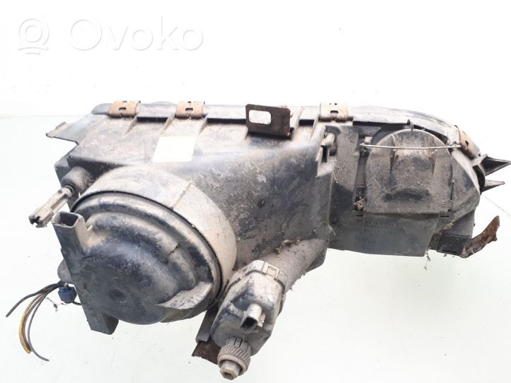 Ford Sierra Lampa przednia 90BG13N059BA