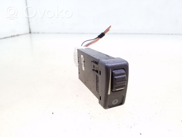 Volvo S70  V70  V70 XC Interruttore luci interne 6849861