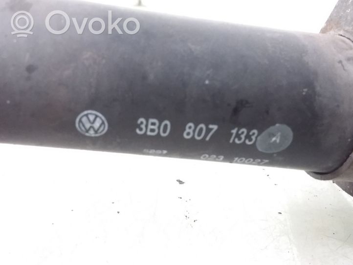 Volkswagen PASSAT B5 Odbój / Amortyzator zderzaka przedniego 3B0807133A