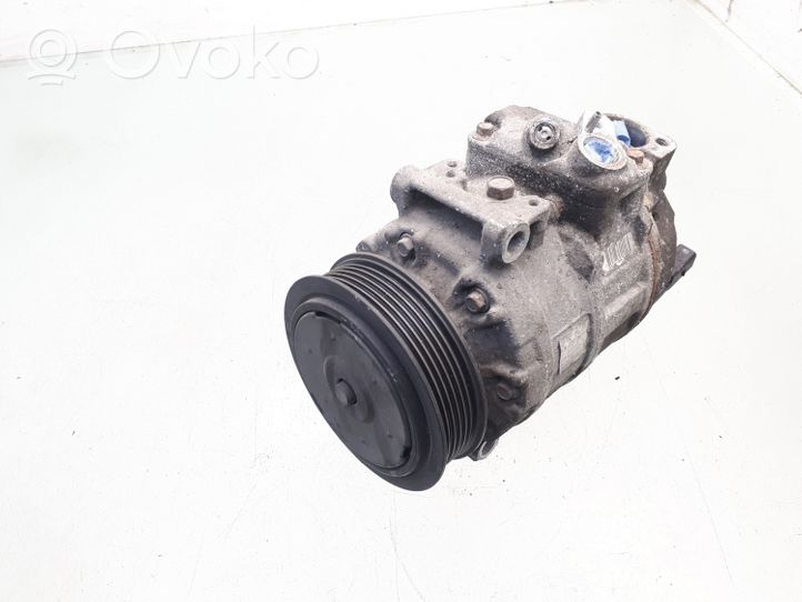 Volkswagen Touran I Air conditioning (A/C) compressor (pump) 1K0820859M