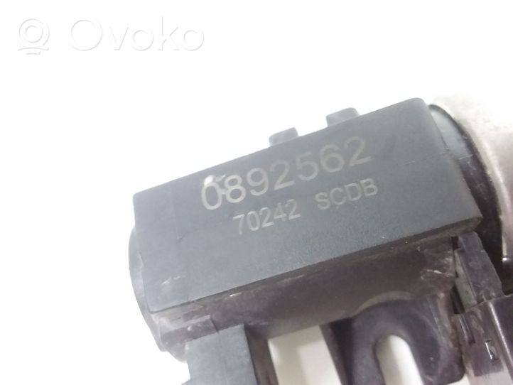 BMW 5 E39 Turbo solenoid valve 0892562