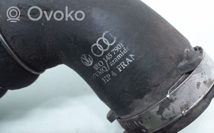 Audi A4 S4 B7 8E 8H Välijäähdyttimen letku 8E0145790P