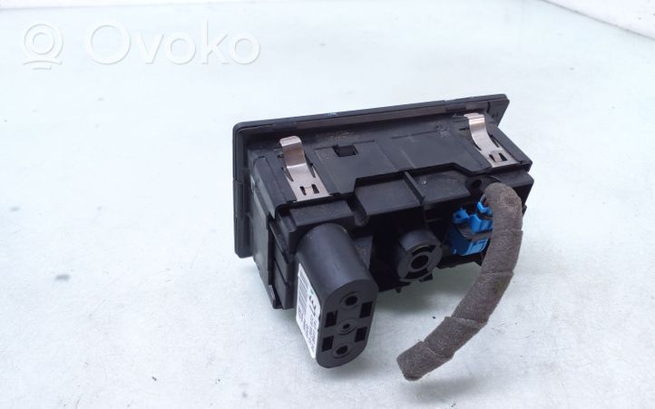 Opel Zafira B Light switch 13205872