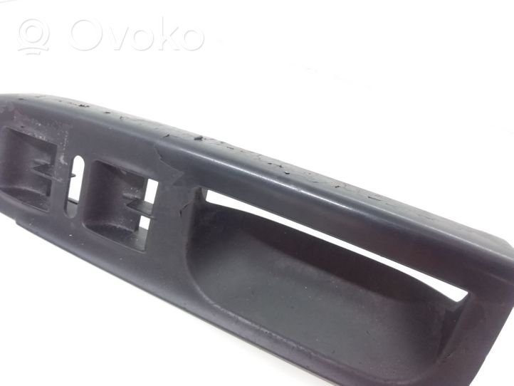 Volkswagen PASSAT B6 Front door interior handle trim 3C1867171