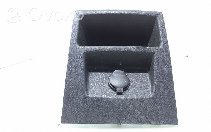 Opel Zafira B 12 V Socket (rear) 13162600