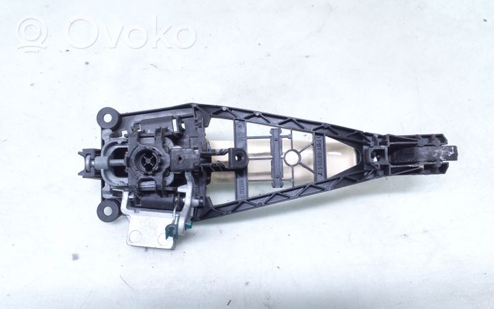 Opel Zafira B Klamka zewnętrzna drzwi przednich 24463524