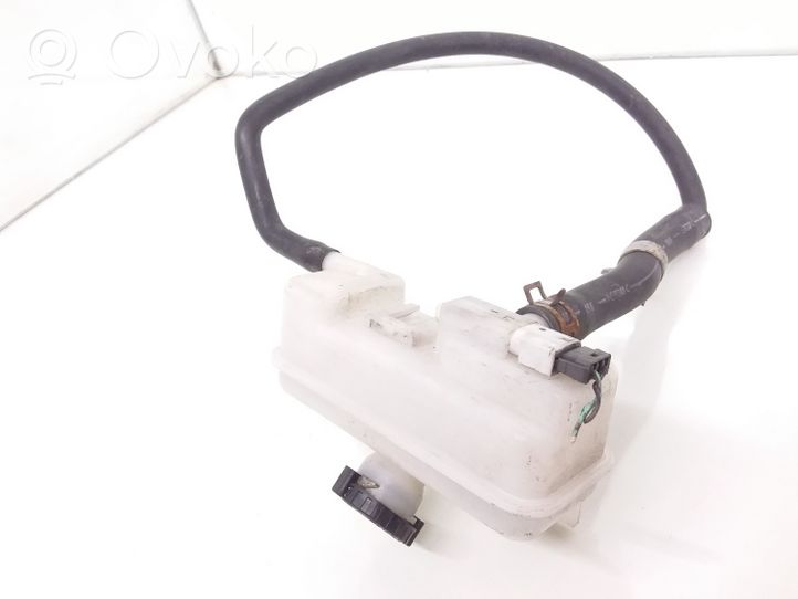 Nissan NV200 Brake fluid reservoir 