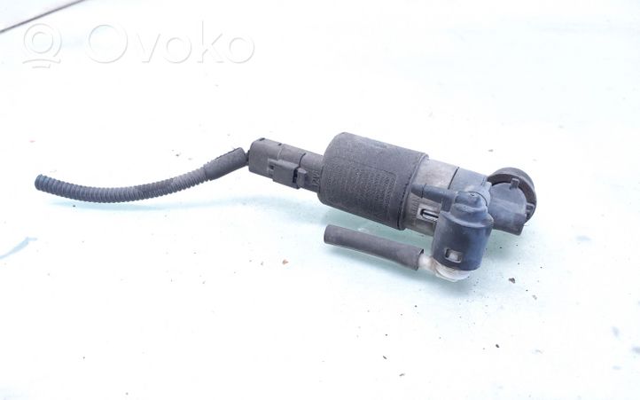 Renault Megane III Pompe de lave-glace de pare-brise 8200031805