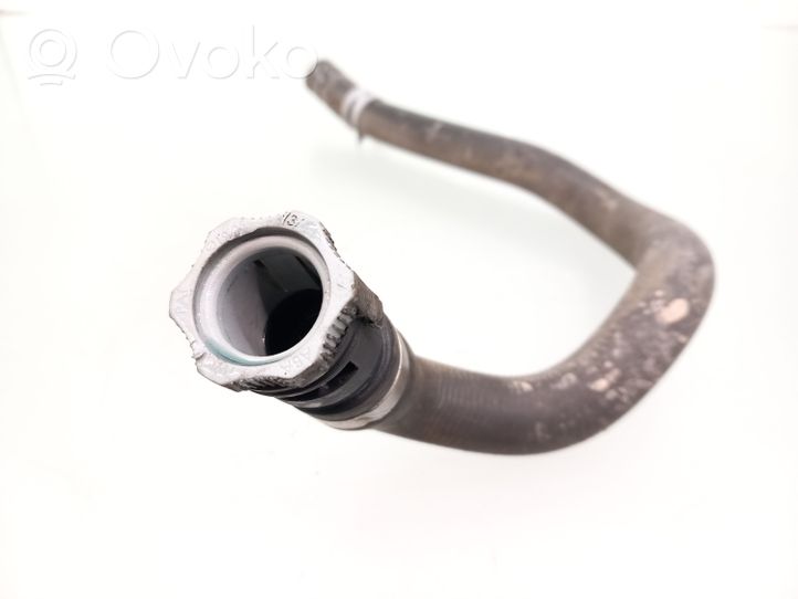 Volvo V40 Cross country Tubo flessibile del liquido di raffreddamento del motore 31319142