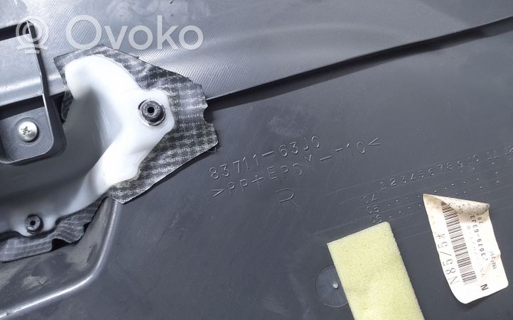 Suzuki Swift Rivestimento del pannello della portiera anteriore 8371163J