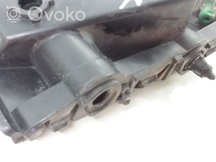 Volvo V40 Cross country Fender mounting bracket 31395101