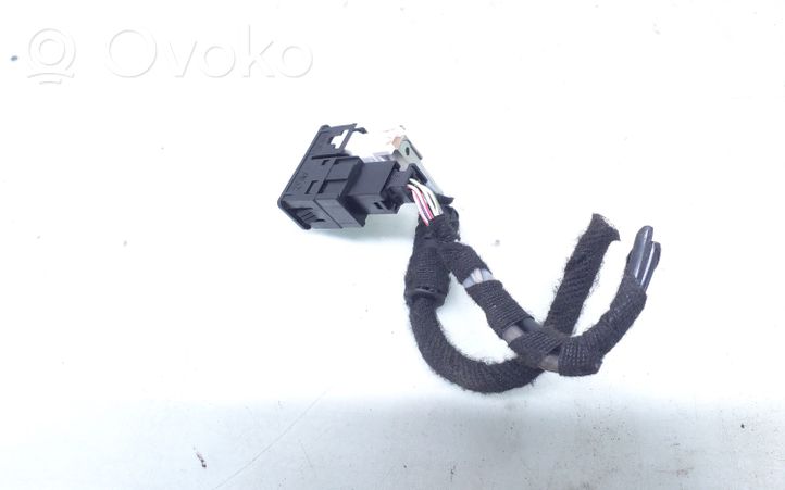 BMW 1 F20 F21 Connettore plug in USB 9229247