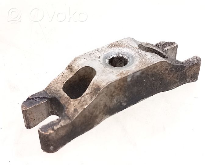 Volkswagen Caddy Fuel Injector clamp holder 