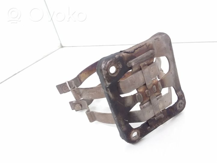 Nissan X-Trail T31 Staffa/supporto di montaggio della marmitta 20817JG72A