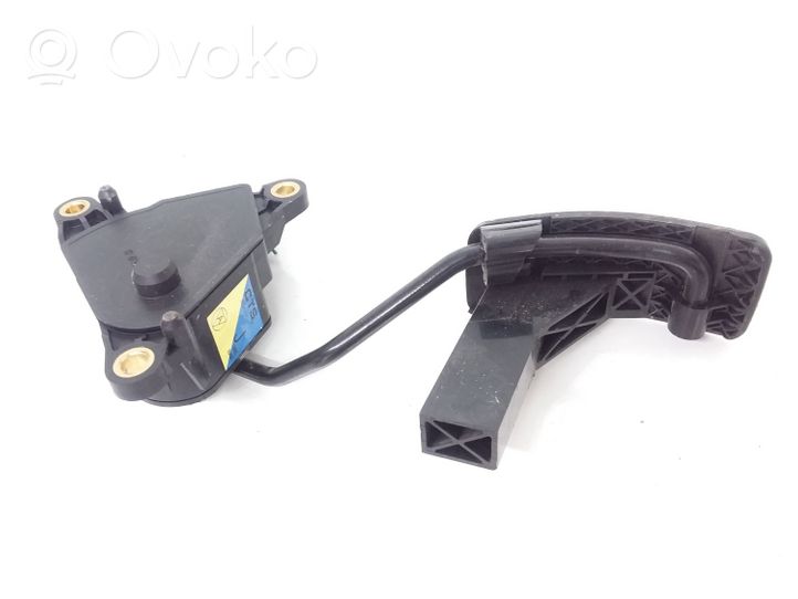 Nissan X-Trail T31 Pedal del acelerador 1569C00424