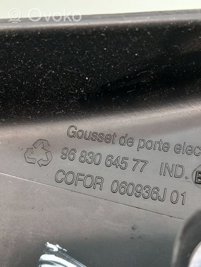 Peugeot Partner Muu sisätilojen osa 9683064577