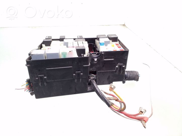 Ford Focus Fuse box set AV6T14A142AB