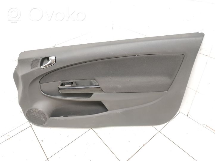 Opel Corsa D Rivestimento del pannello della portiera anteriore 13232891