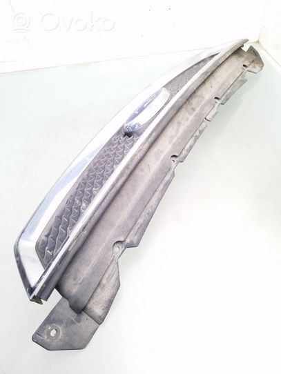 Ford Focus Front bumper upper radiator grill 4M518C436B